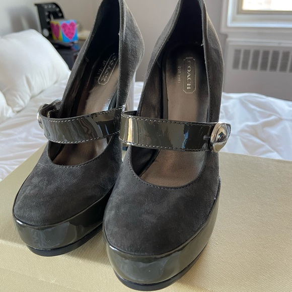 Coach Heels - Picture 1 of 7